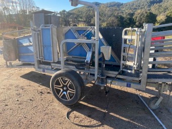 Clipex Sheep Handler