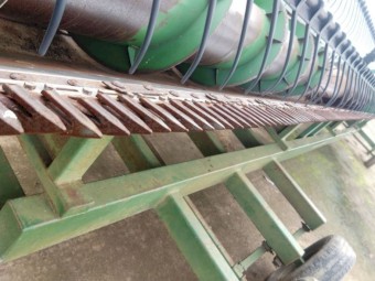 John Deere 9600 Header