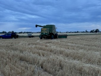 John Deere 9600 Header