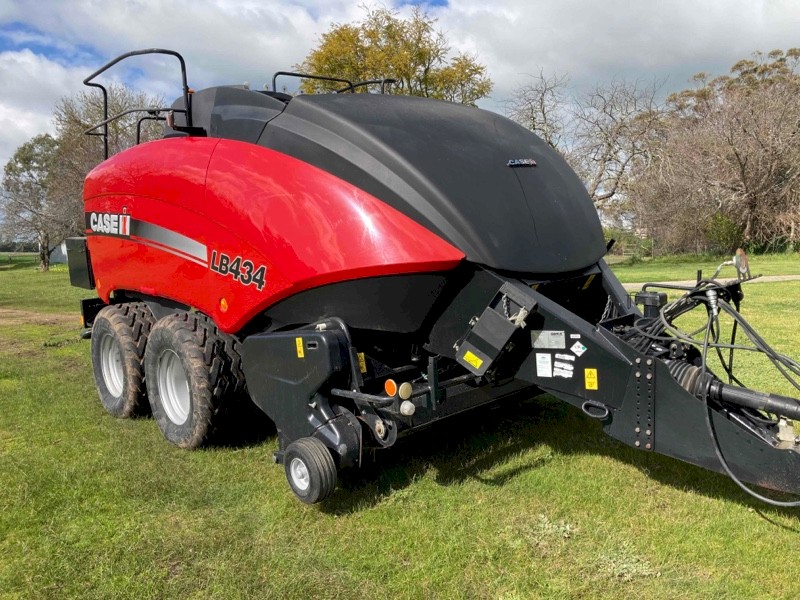 2013 Case 434 Large Square Baler
