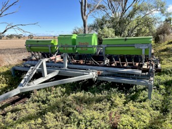 Farm Pro Seeder 24 Row