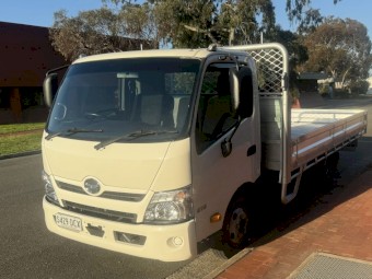 HINO 300 616 EX COUNCIL! 69,000KMS