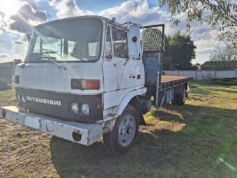 Mitsubishi Tipper