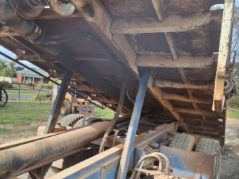 International Acco Roll Back Tilt Tray