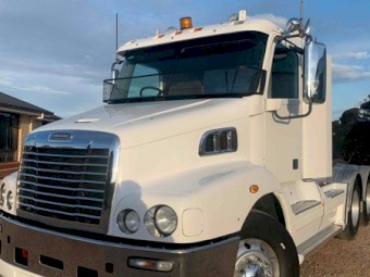 2011 Freightliner FLX Prime Mover