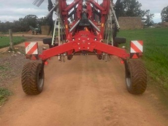 2016 Massey Ferguson RK 1002 TRC-Pro Rotary Rake