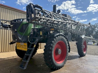Fendt RoGator 937 Self Propelled Sprayer