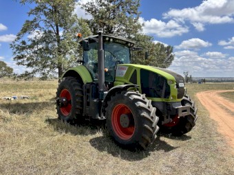 2013 Claas Axion 950