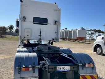 2021 Mack Superliner Prime Mover