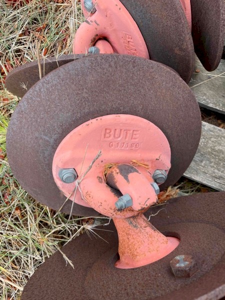 Under Auction - (A175) 23 Metre Bute Disc Chains 