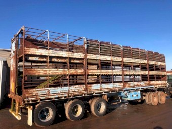 3 Deck Stock Crate & Trailer