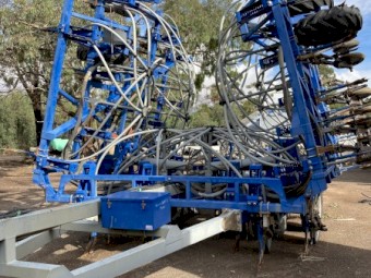 Gason Scaritill 36ft Bar with 1850RT Air Cart