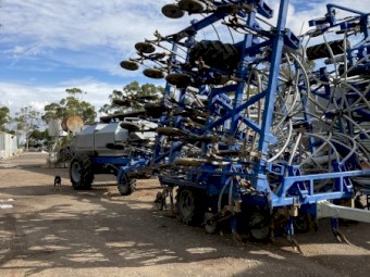 Gason Scaritill 36ft Bar with 1850RT Air Cart