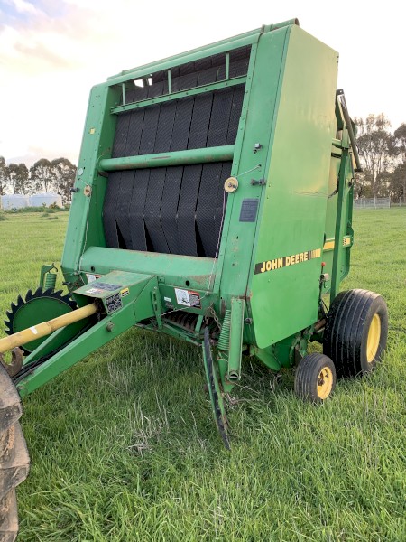 John Deere 535 round baler 6’x5’