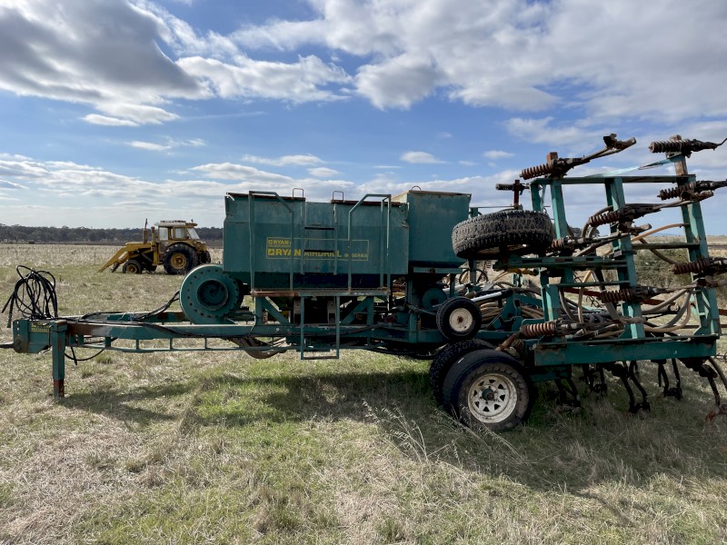 Ryan Series 90 Airseeder