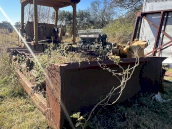 Some mad big tractor/earth movin thing I don’t know much about