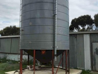 Macey 28 Tonne Silo