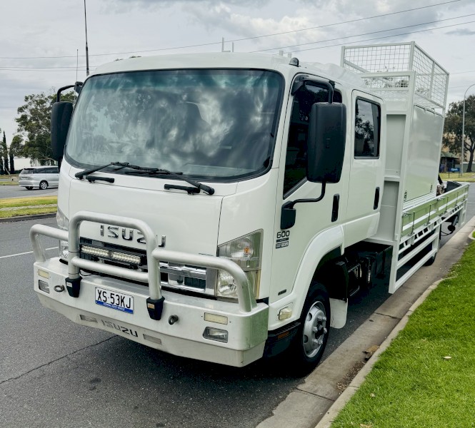 2012 Isuzu FRR600 Crew Cab Truck