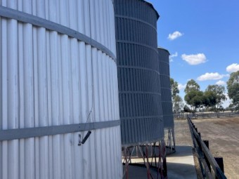 Nelson 40 tonne Silos