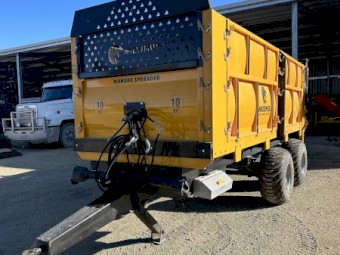 Maximus Manure Spreader
