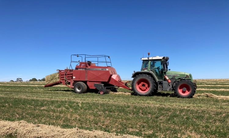 Case 8575 Silage Special 3x3 square baler