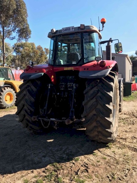 Massey Feguson 8450 tractor 220 hp