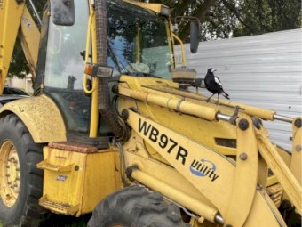 Komatsu WB97R Backhoe