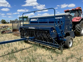 Agrodrill AD230 with small seeds box