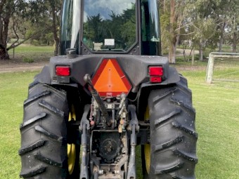 2004 John Deere 5520N 4x4 tractor FEL
