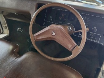 Holden HQ Belmont,  6L V8, 6 speed manual