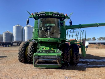 2016 John Deere S680 Header