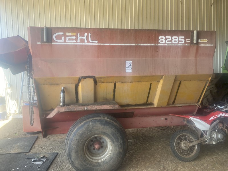 WANTED Gehl 8285 Mixer Wagon Gear Box