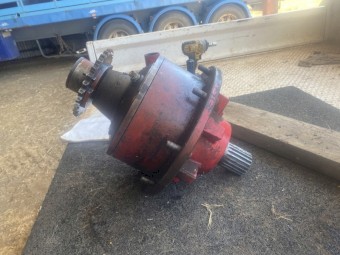WANTED Gehl 8285 Mixer Wagon Gear Box
