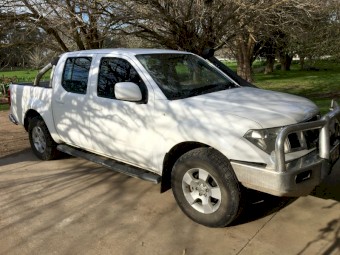 Navara Dual Cab St 2011