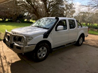 Navara Dual Cab St 2011