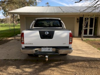 Navara Dual Cab St 2011