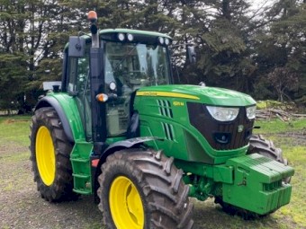 2014 John Deere 6125M Tractor