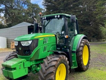 2014 John Deere 6125M Tractor