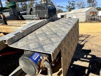 Slideaway Hay Feeder