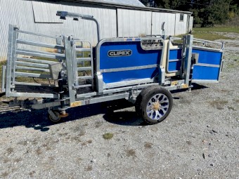 Clipex Sheep Handler Contractor Model