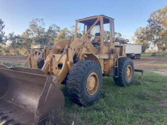Caterpillar 966B Loader