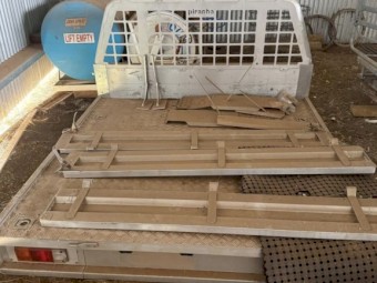 Piranha dual cab tray