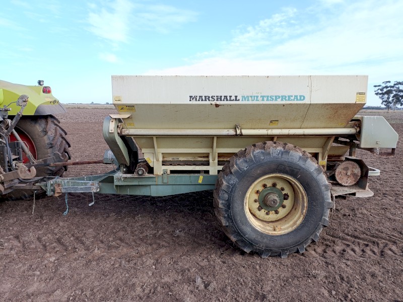 2004 Marshall 845T Spreader