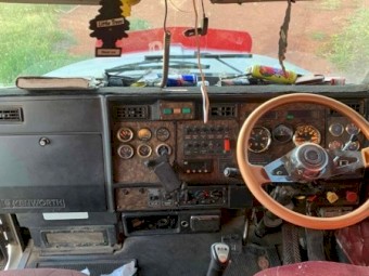 1998 Kenworth 401 Prime Mover