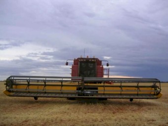 2001 Case 2388 with 36ft Draper Front