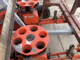 Vegetable Transplanter