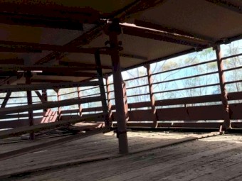 Isuzu truck with stockcrate  