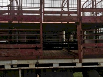 Isuzu truck with stockcrate  