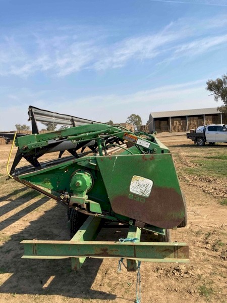 John Deere 930 Rigid Front