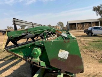 John Deere 930 Rigid Front